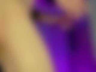 Live cam show with JuliaBulette - Lean on CamwithHer