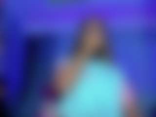 Live cam show with JuliaBulette - Black Hair on xxxlivecams.org