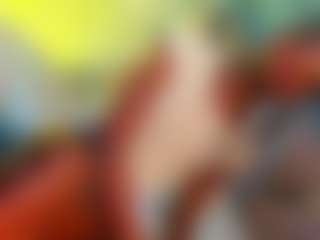 Live cam show with KAROLLA-BIGCOCK - Average on Cam Slut