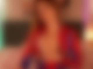 Live cam show with LouiseMiler - Gagging on Camsoda