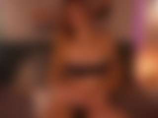 Live cam show with LouiseMiler - Slave on Ass Tok