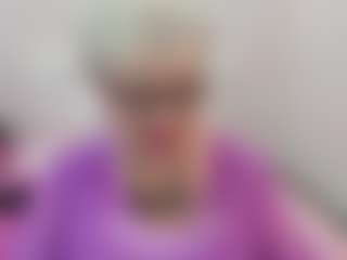Live cam show with KayleSmoll - Granny Latina on slutload