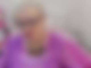 Live cam show with KayleSmoll - Granny Blonde Hair on numayanayam.club