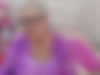 Live cam show with KayleSmoll - Granny on Strip Flash - Live Sex Shows