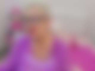 Live cam show with KayleSmoll - Granny Big Tits on Soda Cam