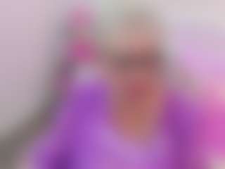 Live cam show with KayleSmoll - Grey on Dolls Live
