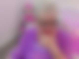 Live cam show with KayleSmoll - Granny Squirt on instabang
