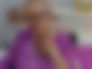 Live cam show with KayleSmoll - Granny Dildo on Camsoda