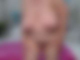 Live cam show with KayleSmoll - Grey on infinitiblacc.com