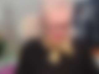 Pokaz na żywo z KayleSmoll - Striptease Granny na Camsoda