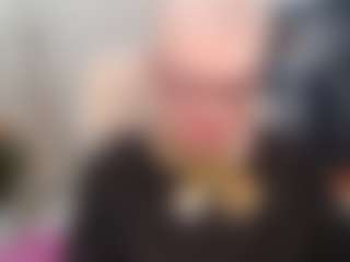 Live cam show with KayleSmoll - Senior on WildCum