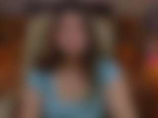 Live cam show with ViolaShy - Camel Toe on Milfs Live