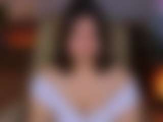 Live cam show with ViolaShy - Camel Toe on AdultVida.com