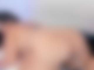 Live cam show with kateortega - Glasses on 1on1-livenow