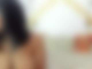 Live cam show with NahirKhan - Ebony MILF on Lustler