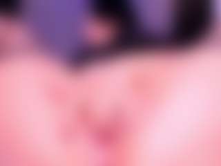 Live cam show with CintyaLeiner - Thong on Camsoda