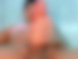 Live cam show with laura_sweet - Average on thefappeningchat.com