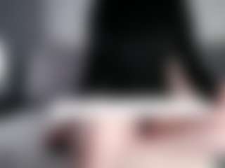 Live cam show with Samantha - Lush MILF on Camming Site