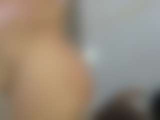 Live cam show with DaianaLutzRx - Smoking on nudelive.tv