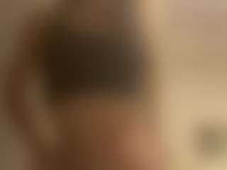 Live cam show with LeMilf - Tongue on infinitiblacc.com