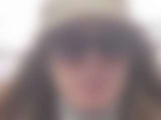 Live cam show with LeMilf - Tongue on crypto-cams