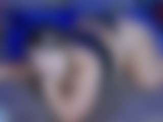 FluffyBeauty MILF webcam performer live streaming