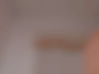 Live cam show with Annie - Double Penetration on CamClone