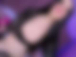 EvaaMooree's Live Sex Cam Show