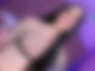 EvaaMooree's Live Sex Cam Show