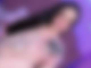 EvaaMooree's Live Sex Cam Show