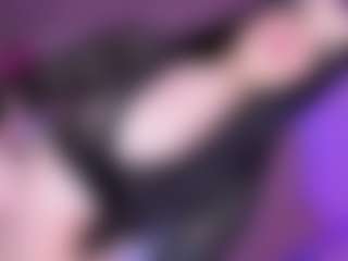 EvaaMooree's Live Sex Cam Show