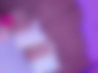 EvaaMooree's Live Sex Cam Show