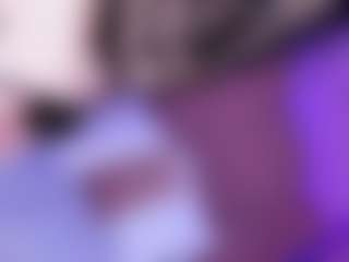 EvaaMooree's Live Sex Cam Show