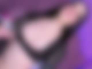 EvaaMooree's Live Sex Cam Show