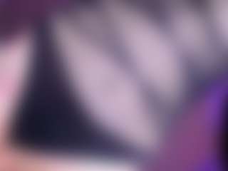 EvaaMooree's Live Sex Cam Show