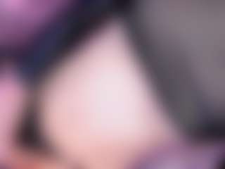 EvaaMooree's Live Sex Cam Show