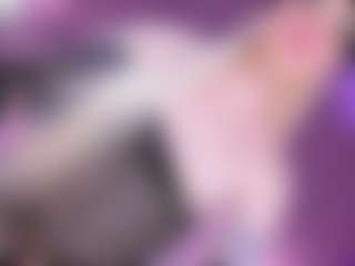 EvaaMooree's Live Sex Cam Show
