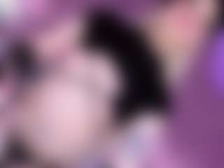EvaaMooree's Live Sex Cam Show