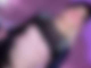 EvaaMooree's Live Sex Cam Show