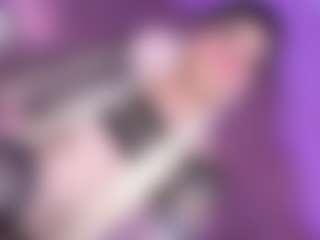 EvaaMooree's Live Sex Cam Show