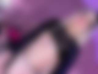 EvaaMooree's Live Sex Cam Show
