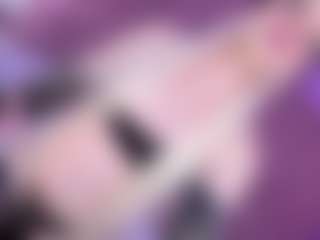 EvaaMooree's Live Sex Cam Show