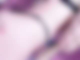 EvaaMooree's Live Sex Cam Show