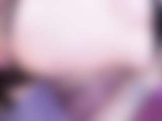 EvaaMooree's Live Sex Cam Show