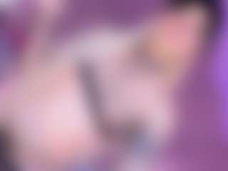EvaaMooree's Live Sex Cam Show