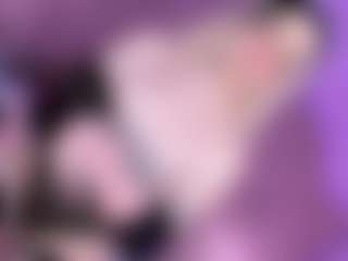 EvaaMooree's Live Sex Cam Show