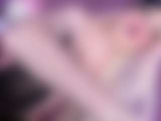 EvaaMooree's Live Sex Cam Show