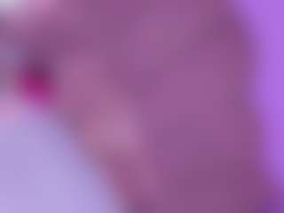 EvaaMooree's Live Sex Cam Show