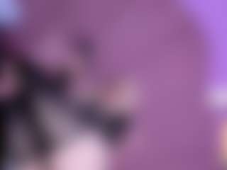 EvaaMooree's Live Sex Cam Show