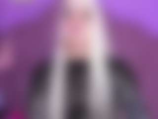 EvaaMooree's Live Sex Cam Show